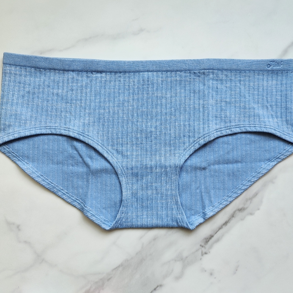NWT PINK VICTORIA'S SECRET SEAMLESS RIB HIPHUGGER PANTY IN REGATTA BLUE SIZE LAR